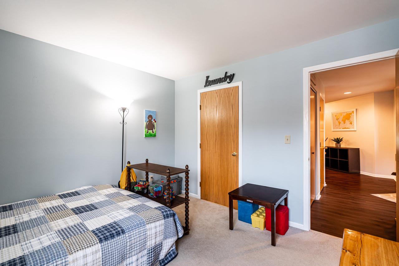 18675 Lake DRIVE 49