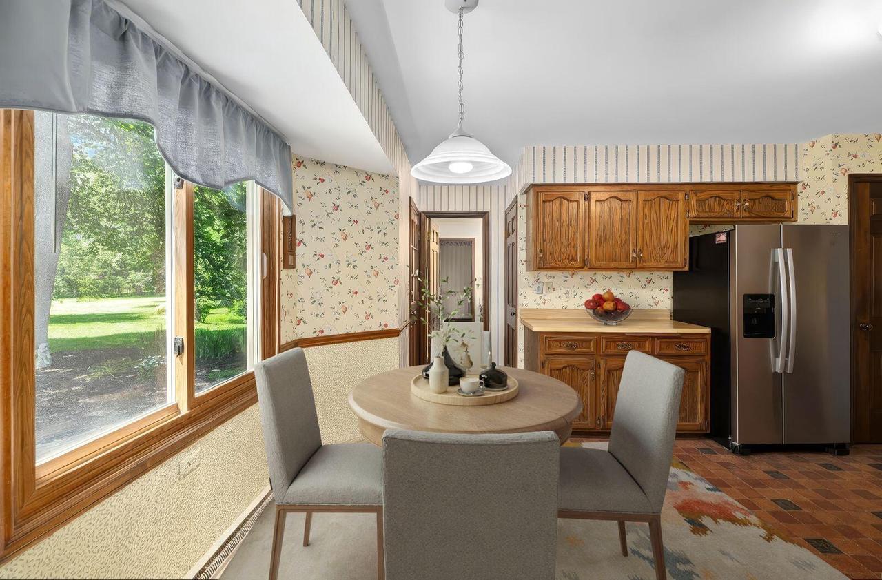 2311 West Chestnut ROAD