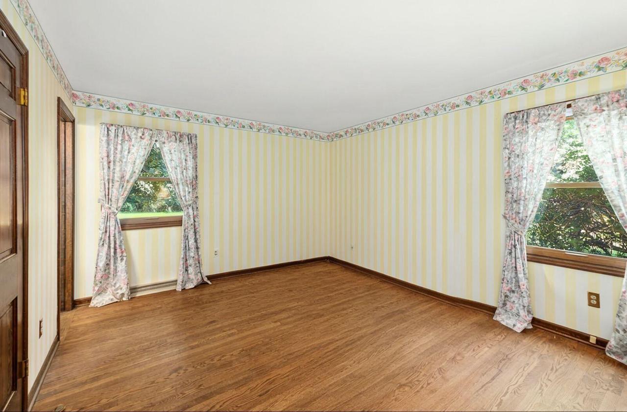 2311 West Chestnut ROAD