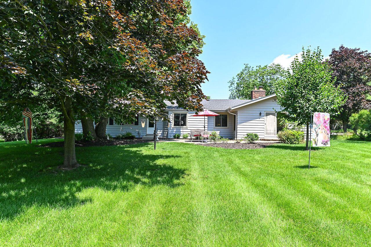 2311 West Chestnut ROAD