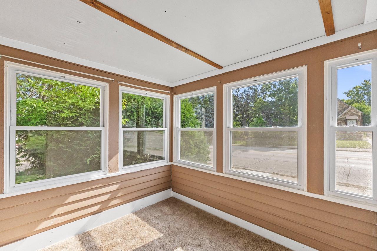 2325 South 76th STREET SOUTH South