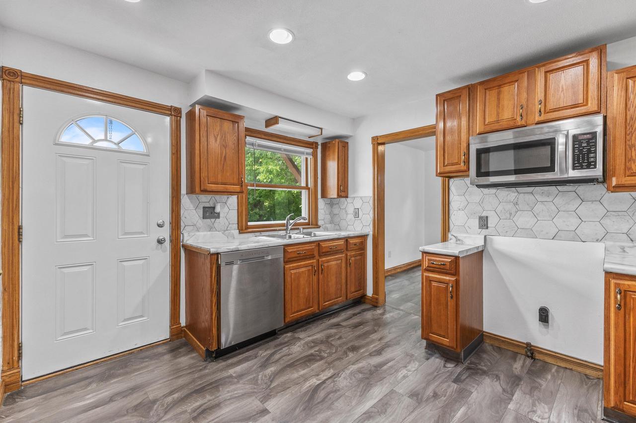 2325 South 76th STREET SOUTH South