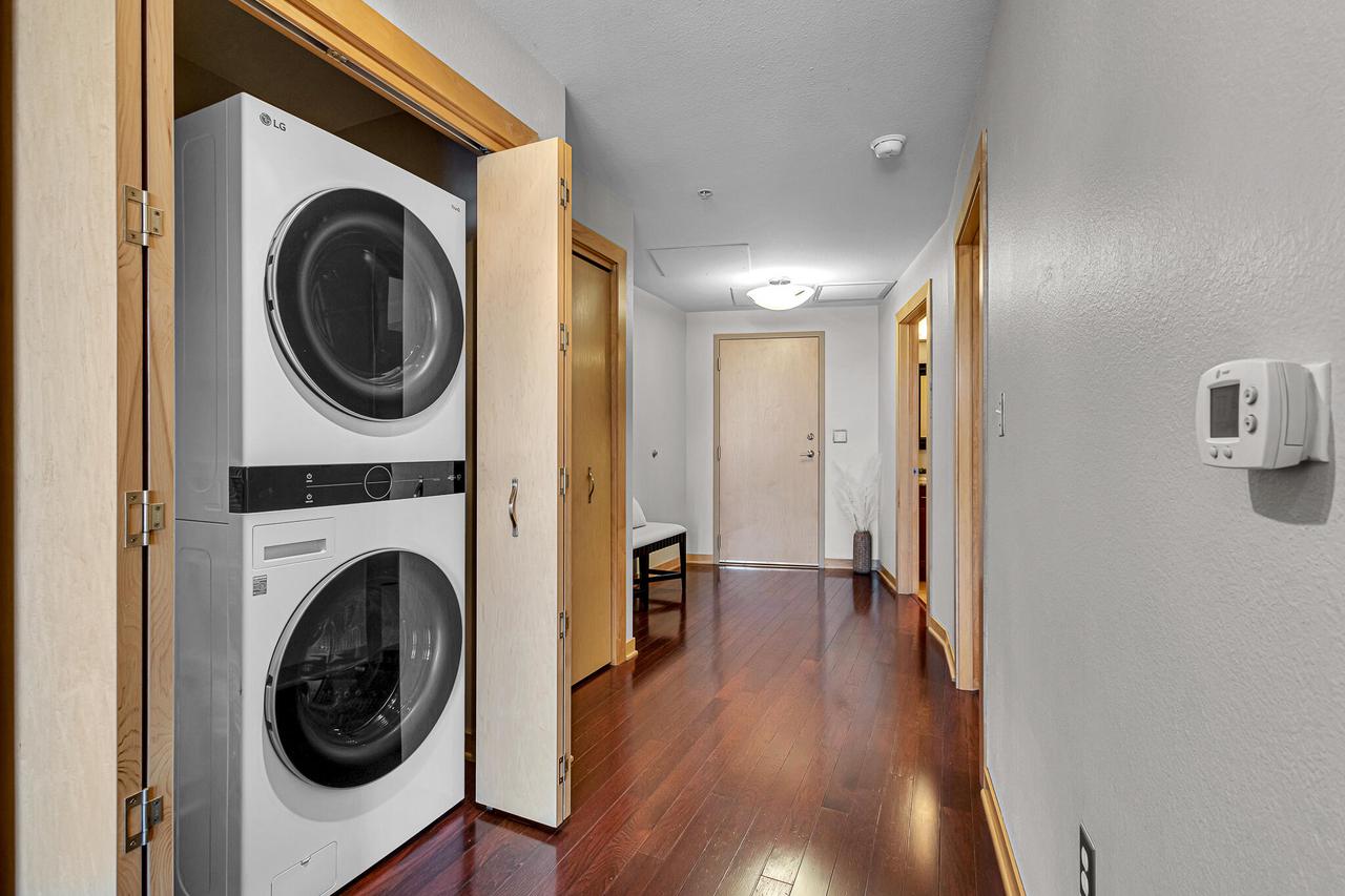 106 West Seeboth STREET 406