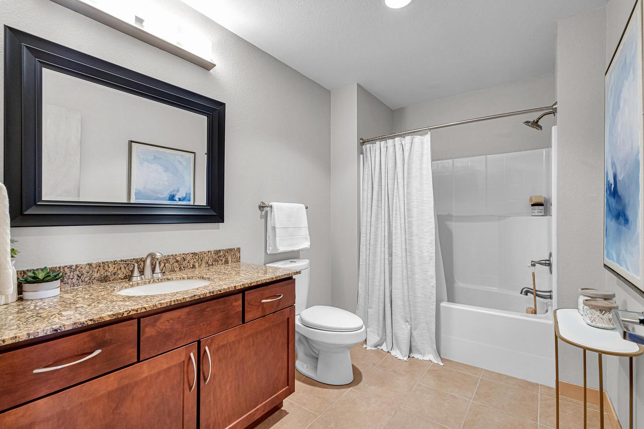 106 West Seeboth STREET 406