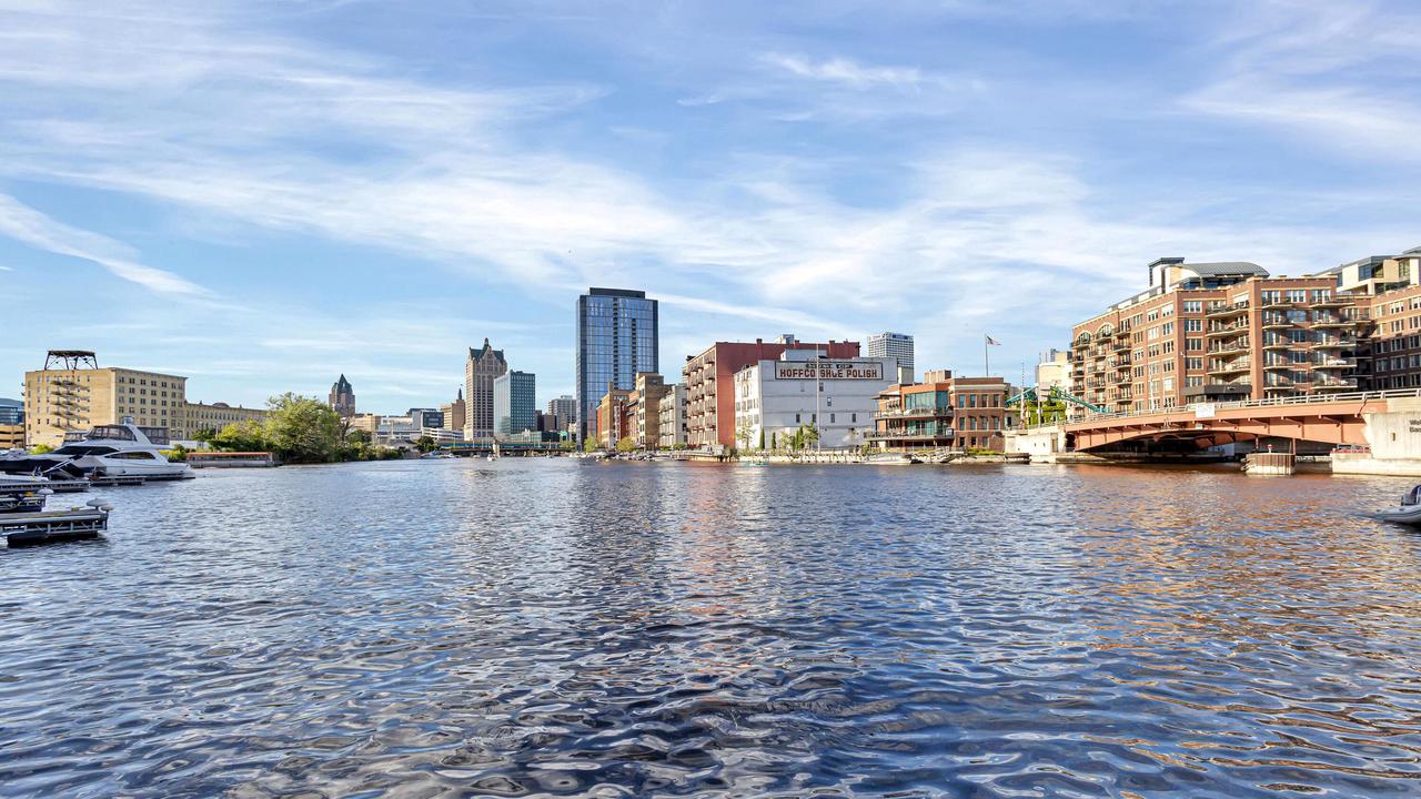 106 West Seeboth STREET 406