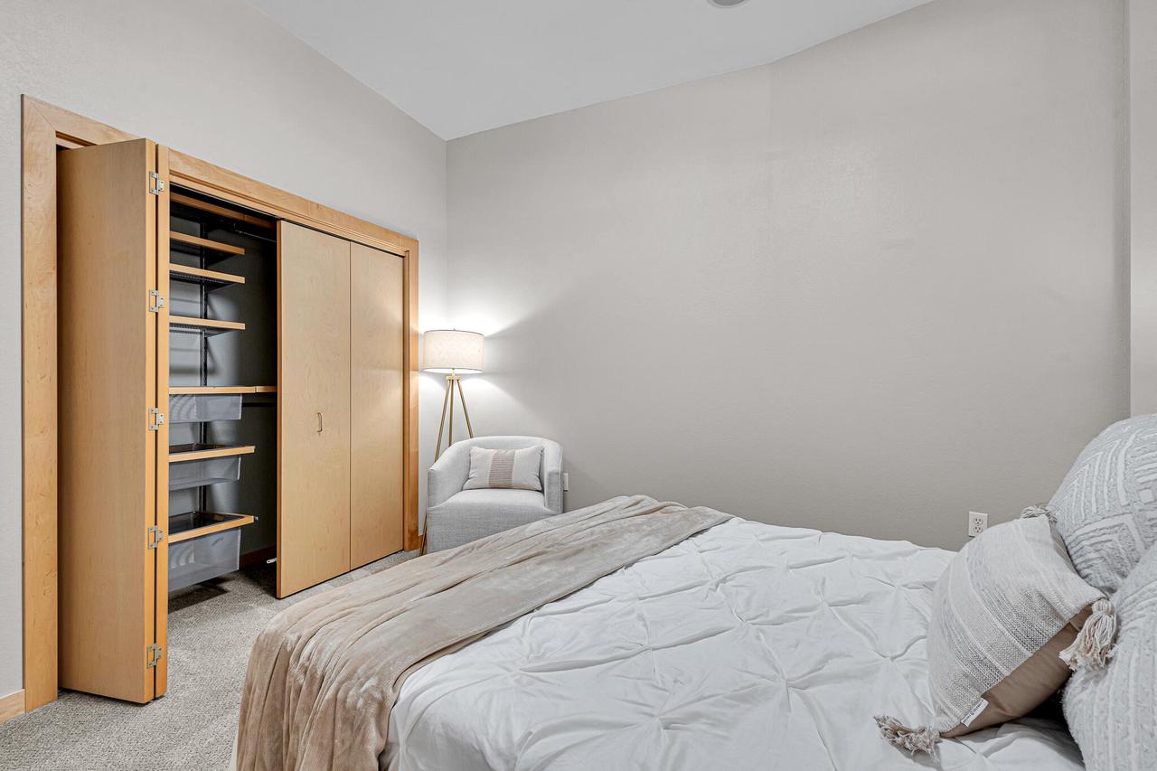 106 West Seeboth STREET 406