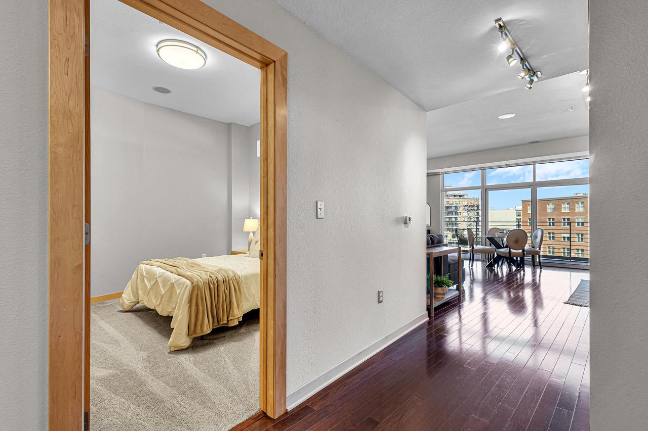 106 West Seeboth STREET 406