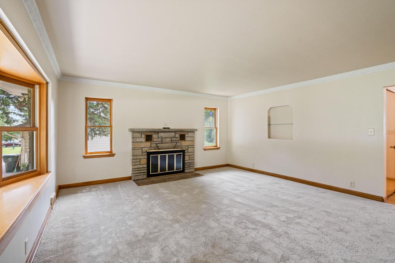 13333 West Cleveland AVENUE 13335