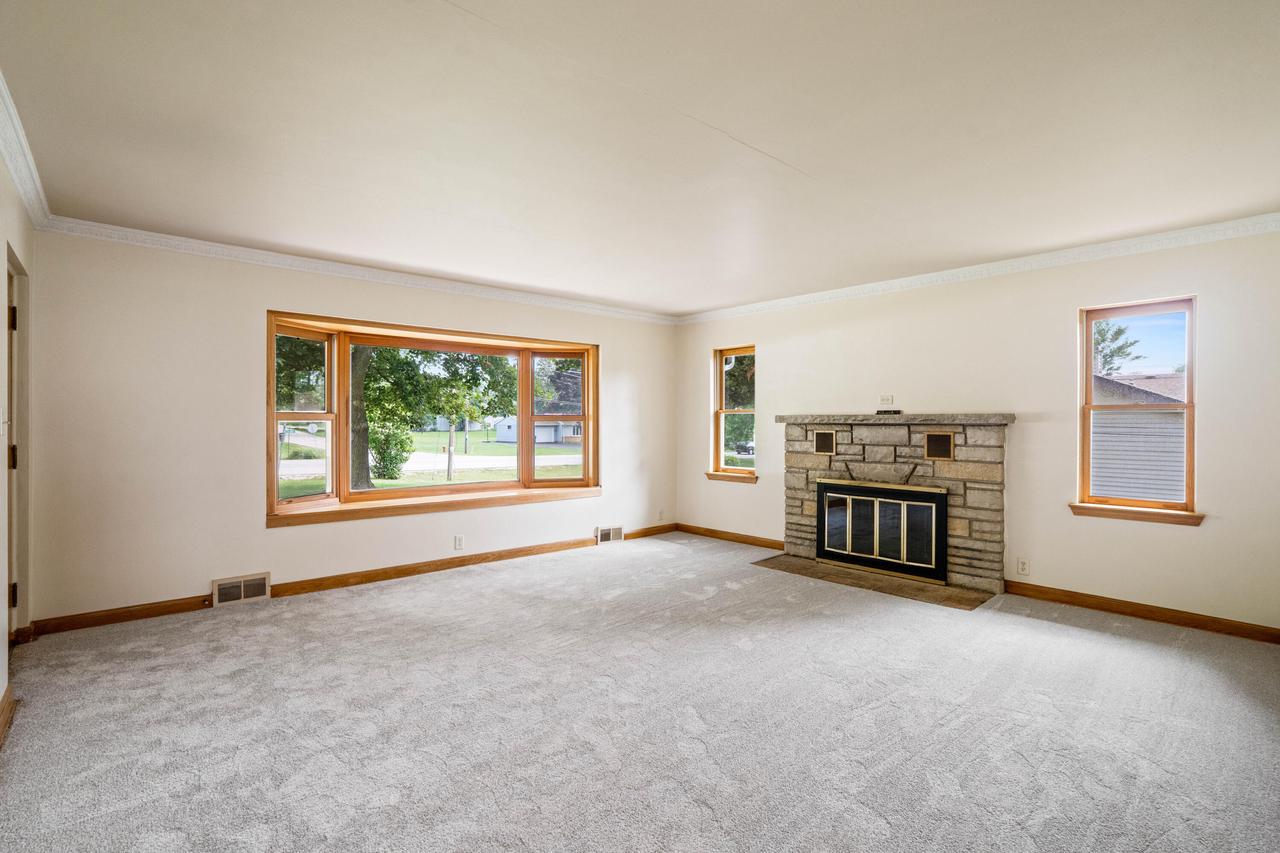 13333 West Cleveland AVENUE 13335