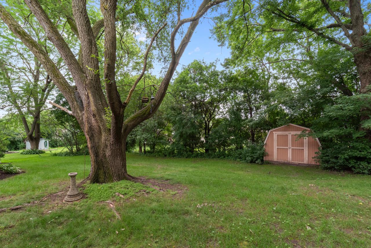 8819 Garden LANE