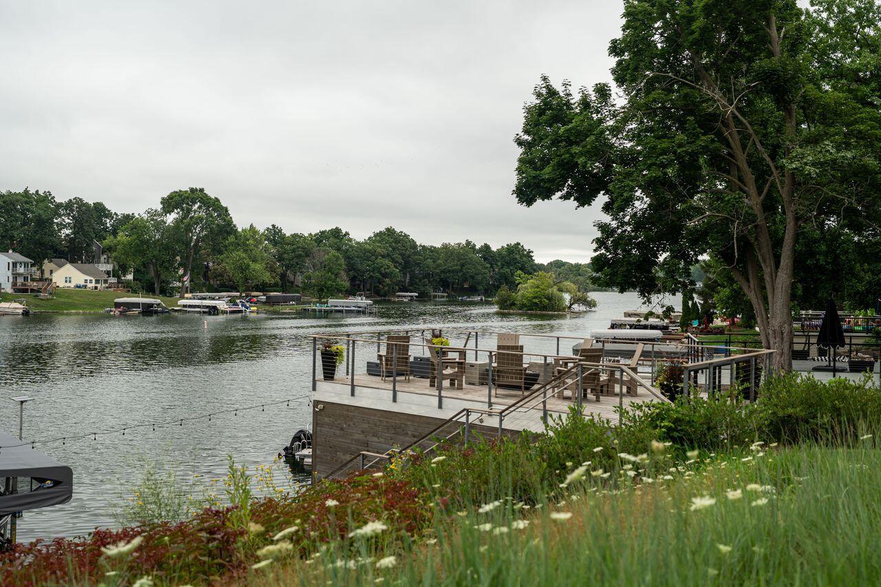 N52W35002 Lake DRIVE 202