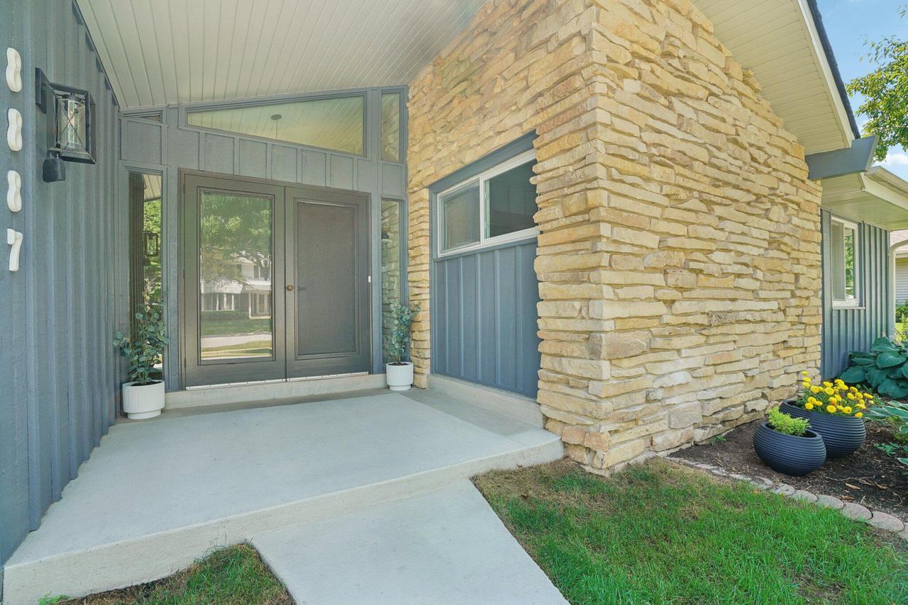 8887 Garden LANE