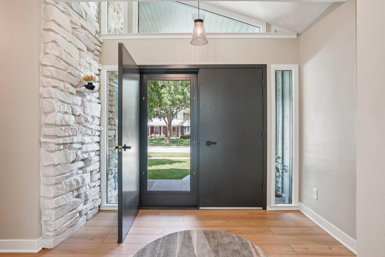 8887 Garden LANE