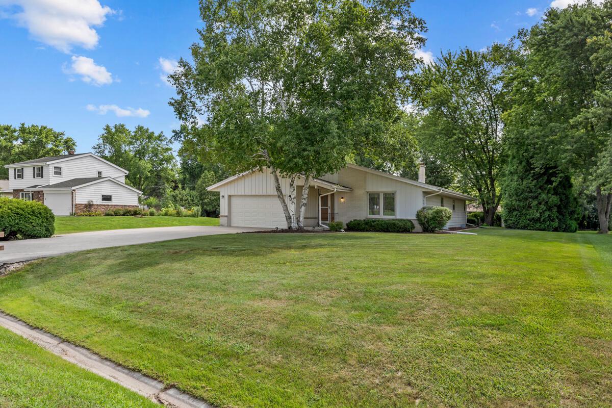 W173S7800 Westwood DRIVE