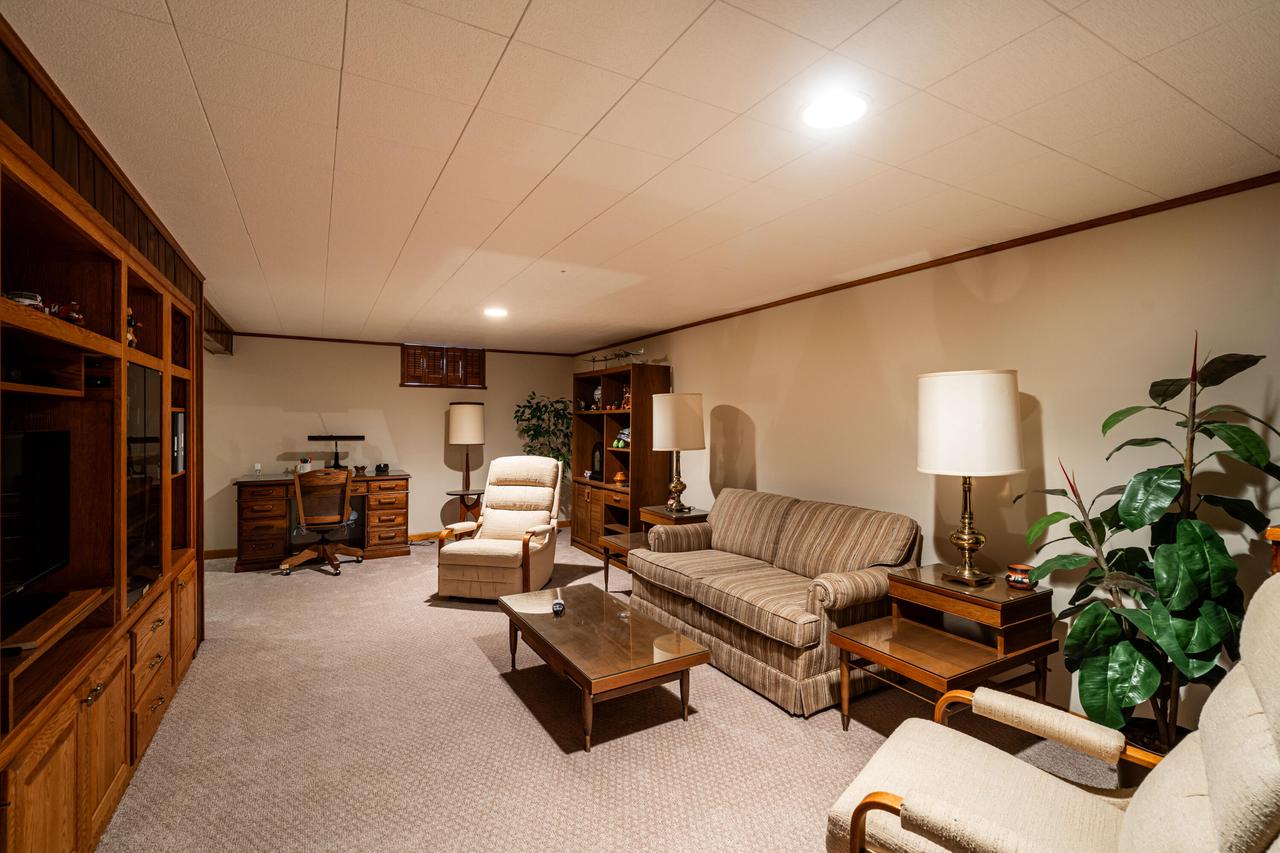 5314 West Terry AVENUE