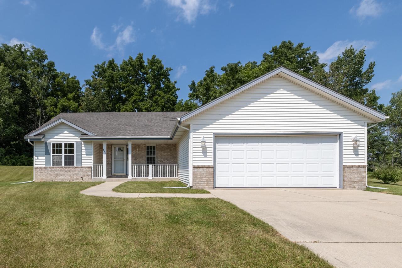 535 Island View CIRCLE