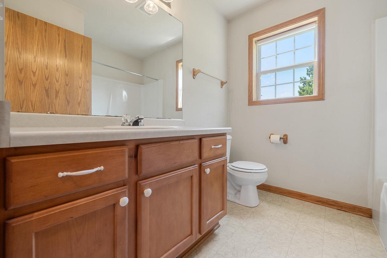 535 Island View CIRCLE