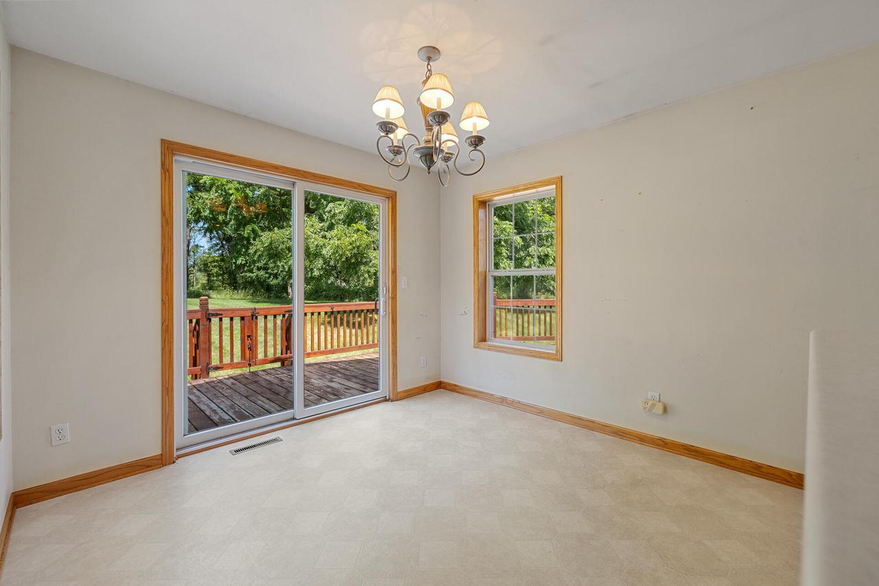 535 Island View CIRCLE