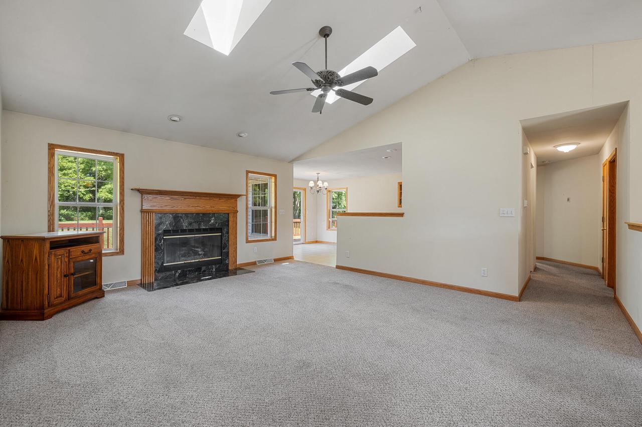 535 Island View CIRCLE