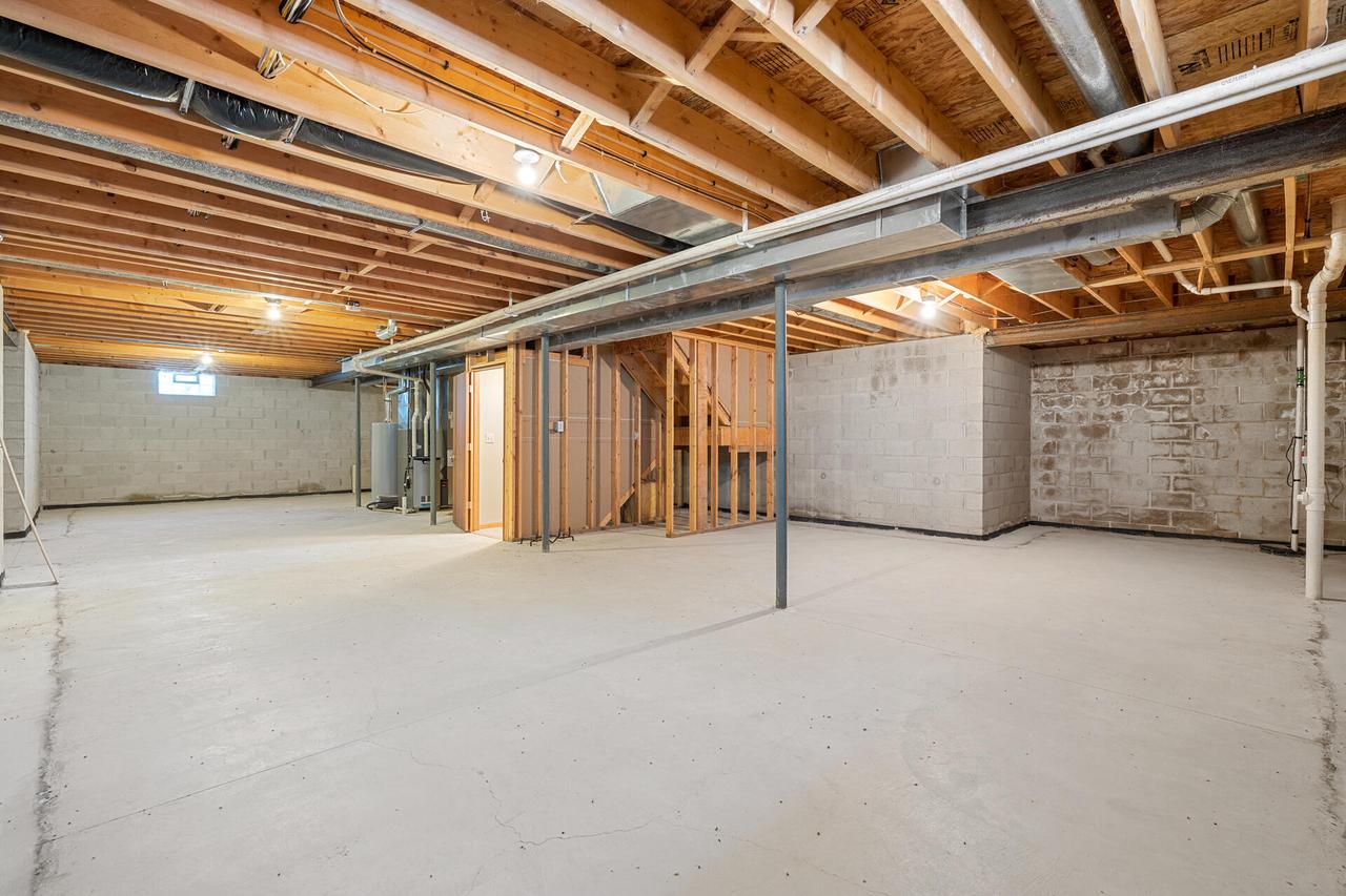 535 Island View CIRCLE