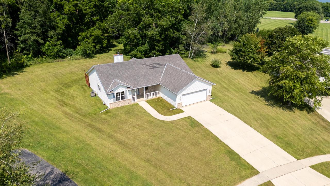 535 Island View CIRCLE