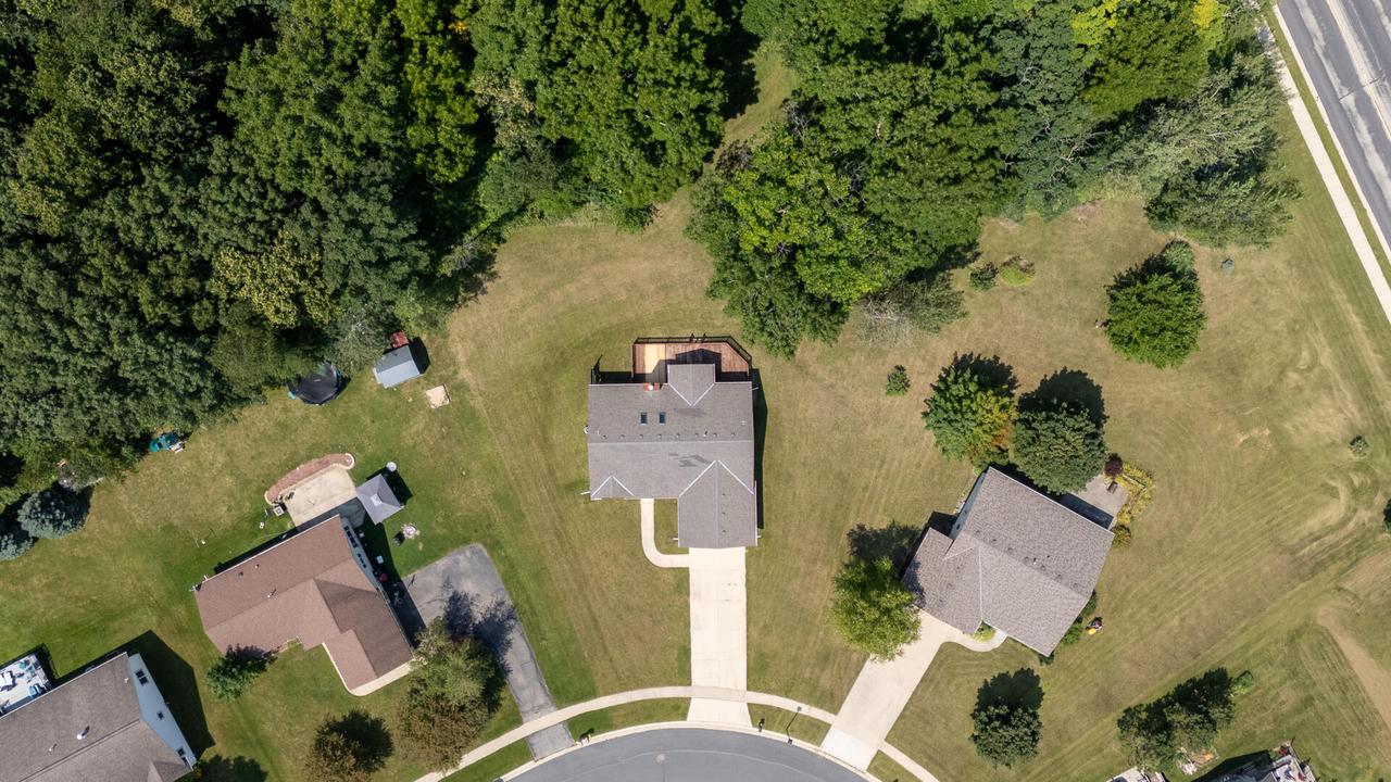 535 Island View CIRCLE