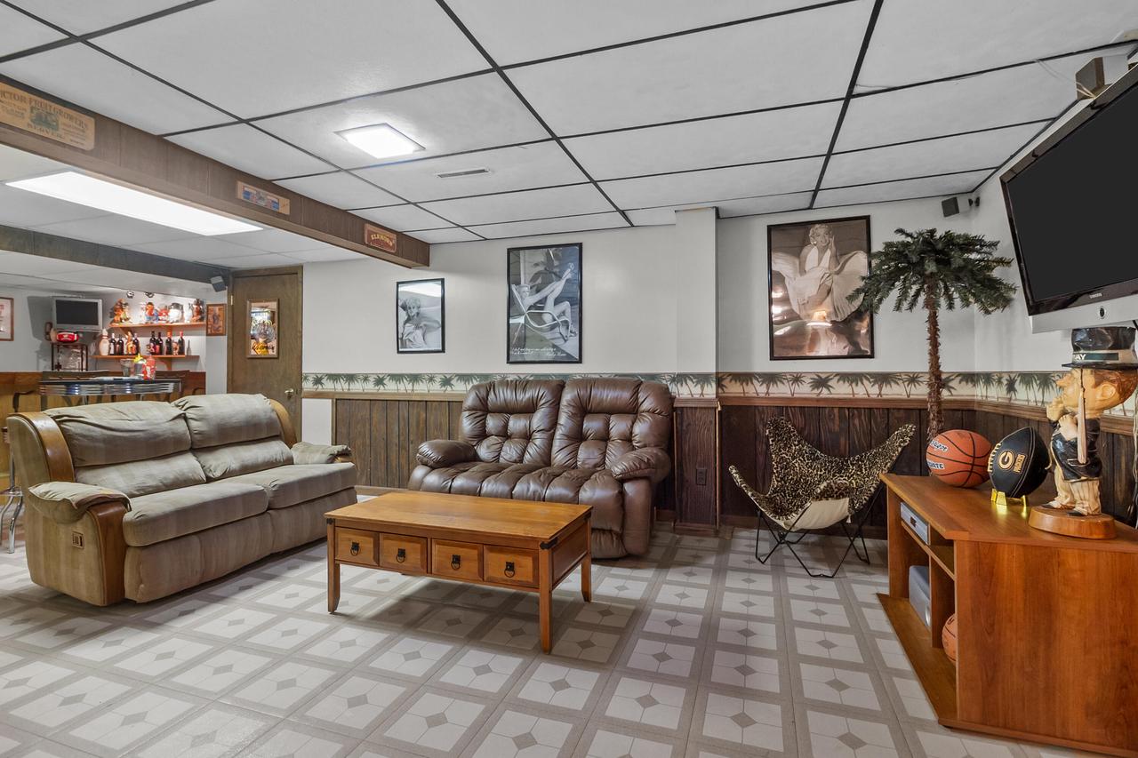 629 West Estate COURT