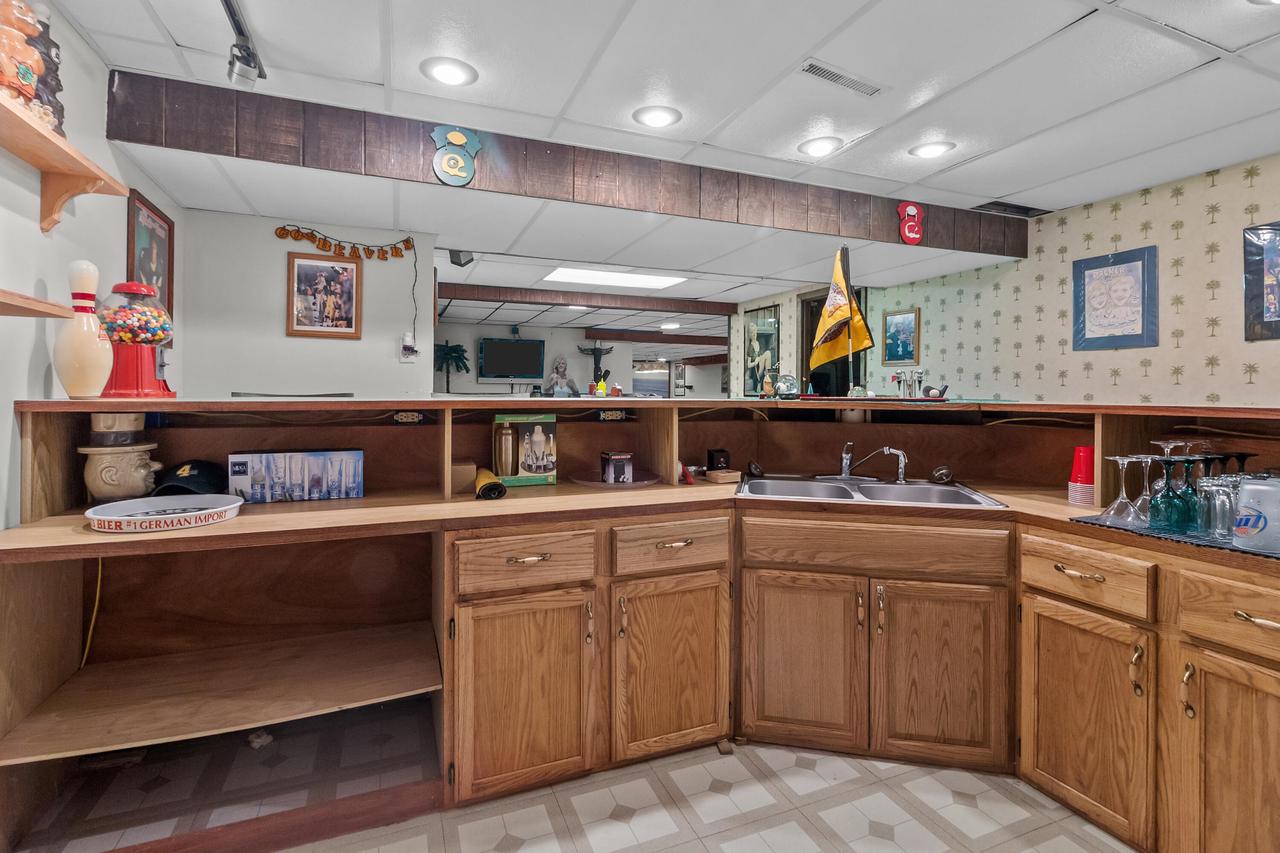 629 West Estate COURT