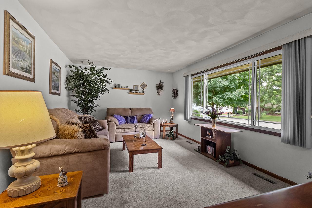 629 West Estate COURT