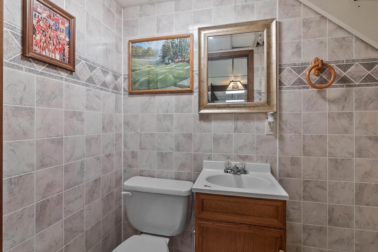 629 West Estate COURT