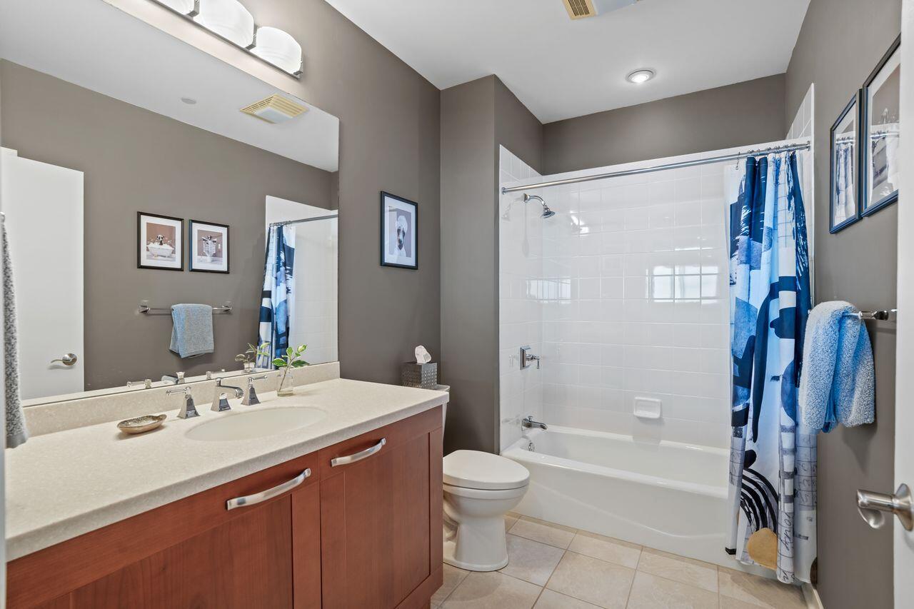 1522 North Prospect AVENUE 1405