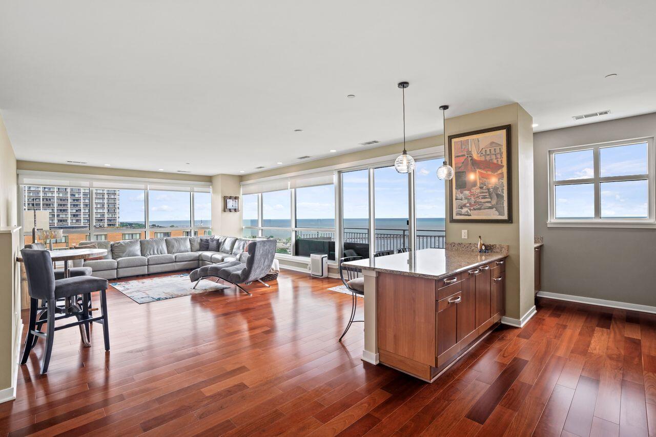 1522 North Prospect AVENUE 1405