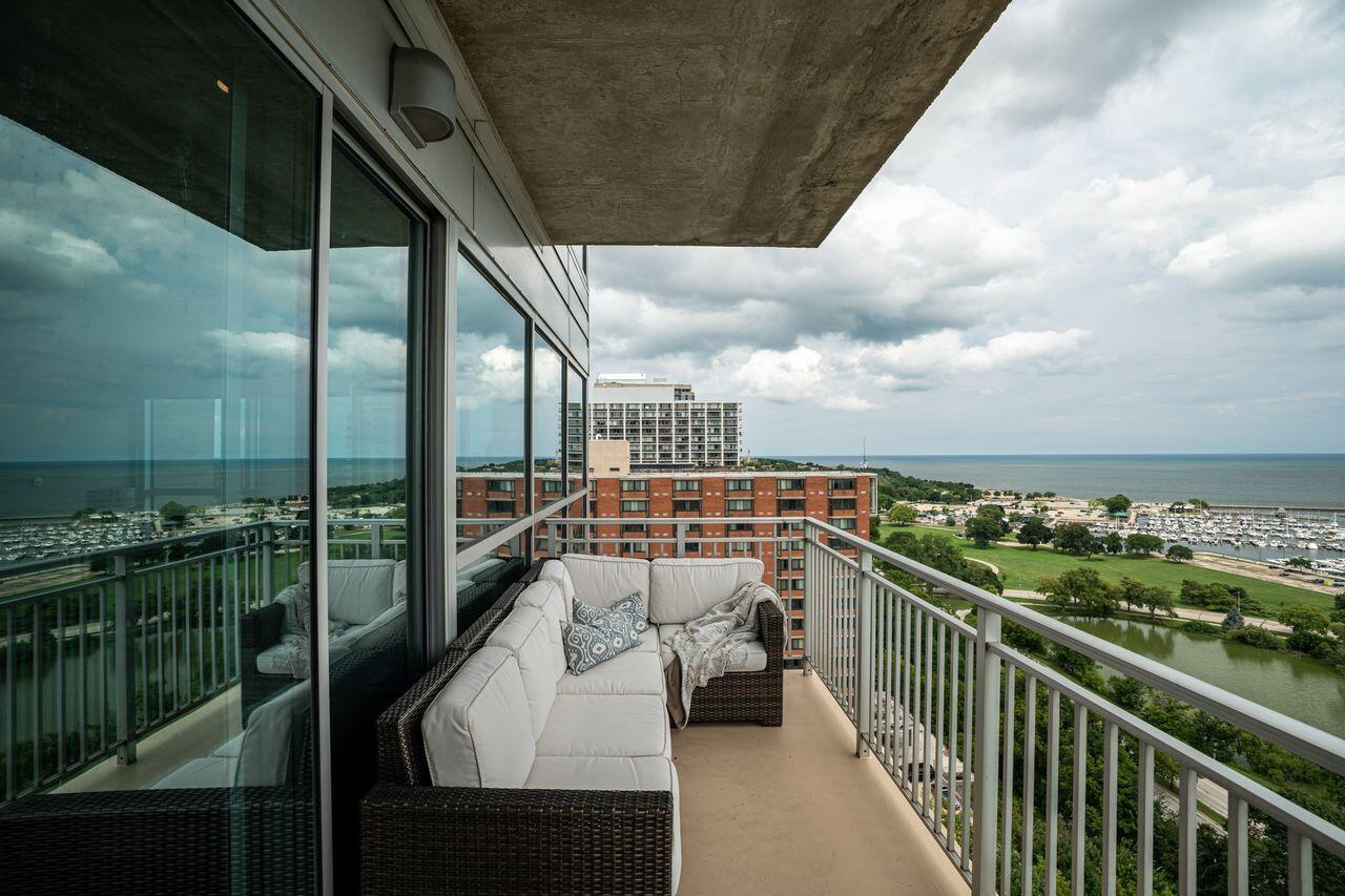 1522 North Prospect AVENUE 1405