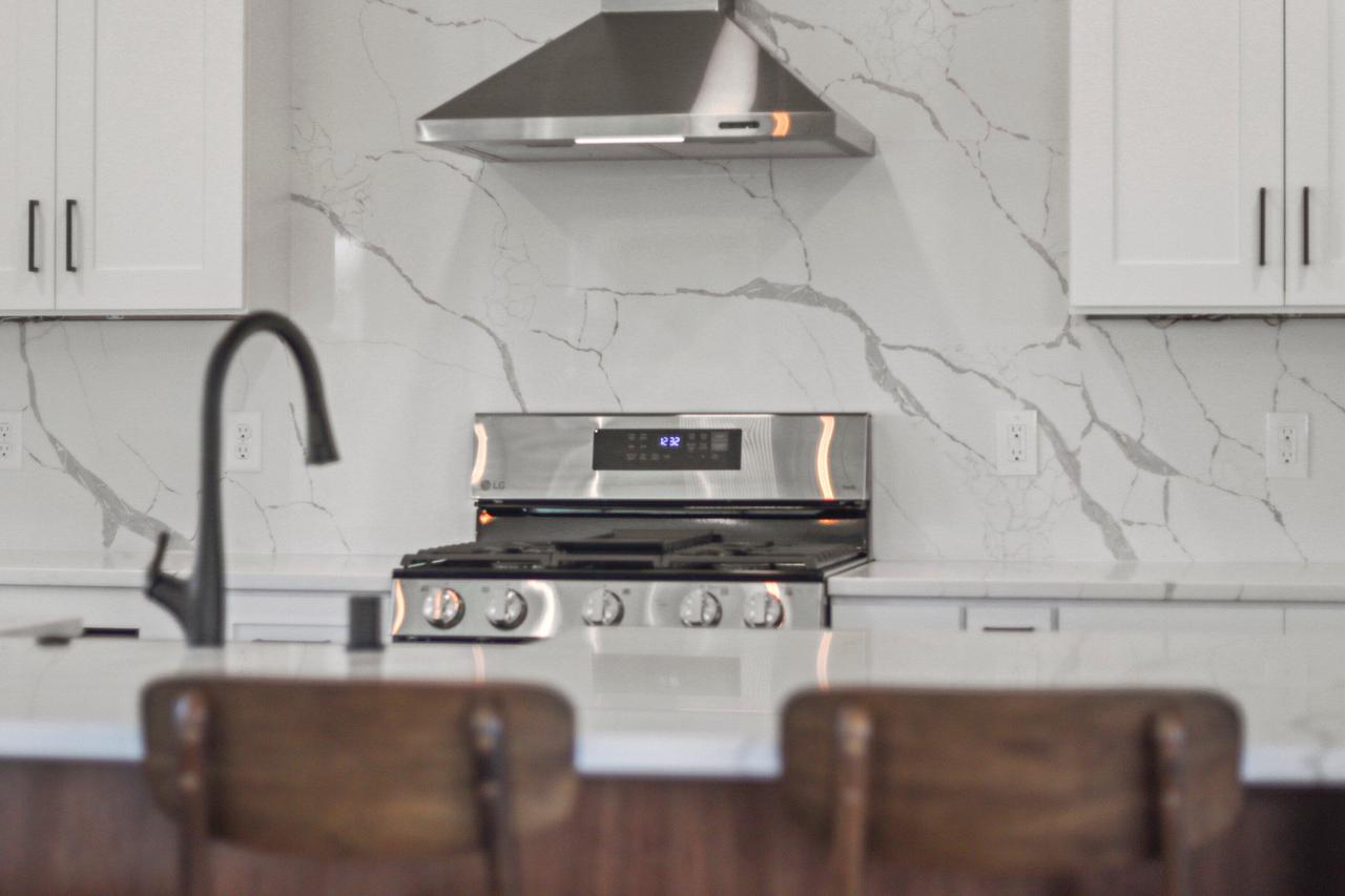 285 Sandstone STREET