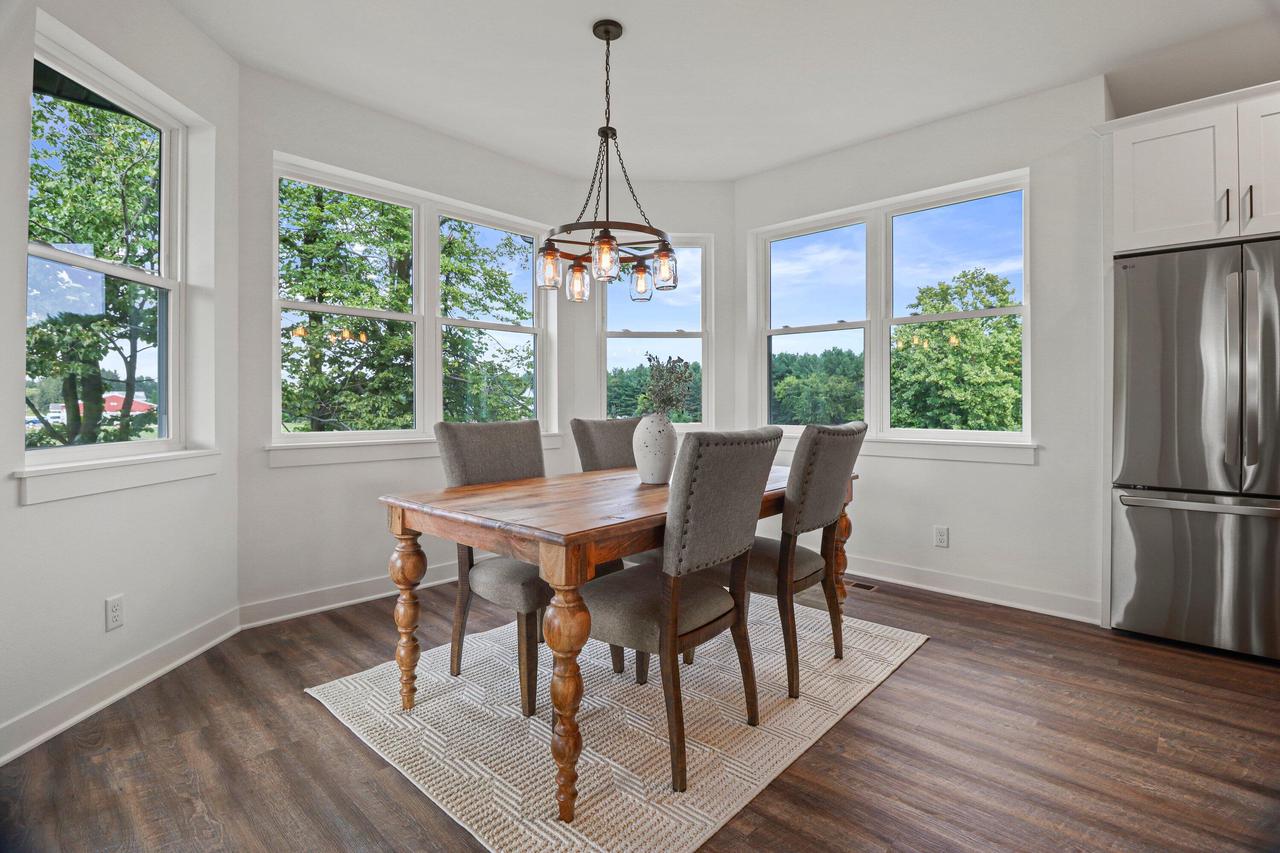 285 Sandstone STREET