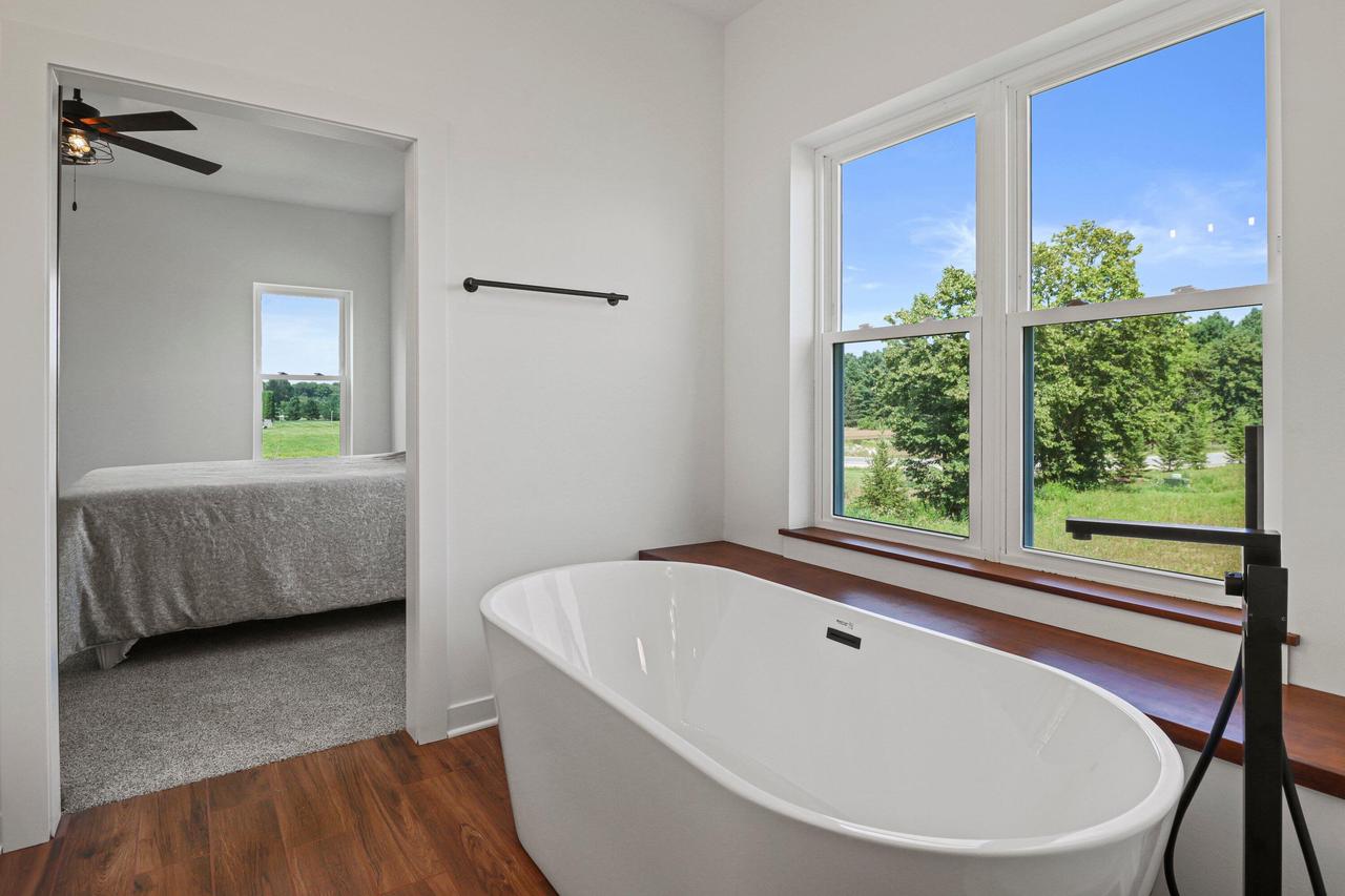 285 Sandstone STREET