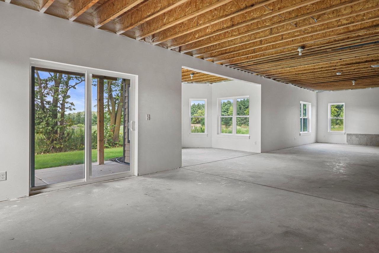 285 Sandstone STREET