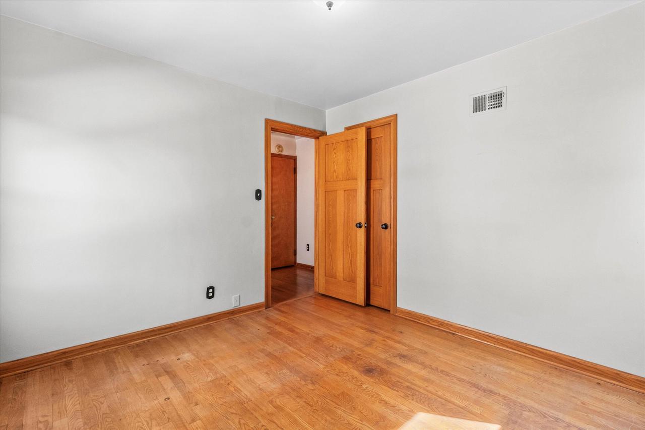 2327 North 88th STREET