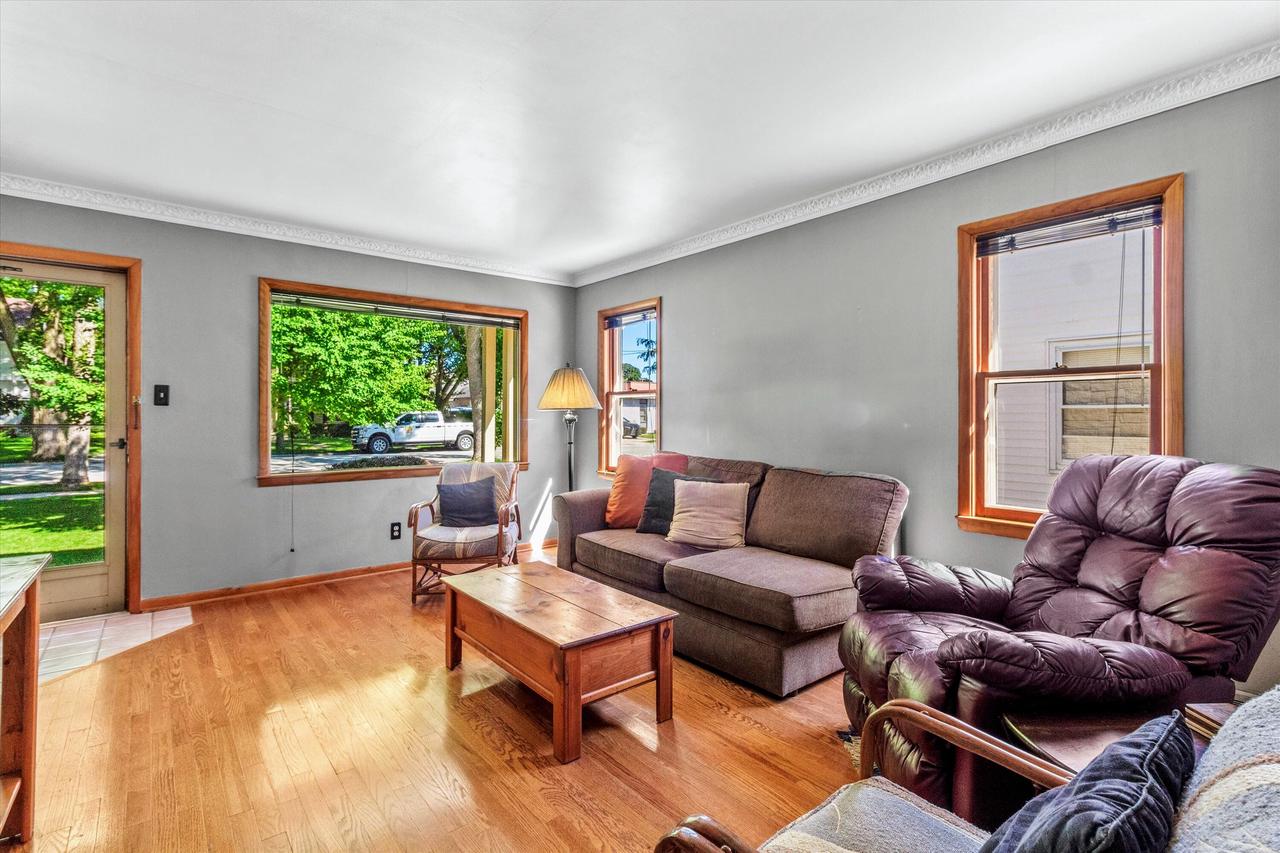 2327 North 88th STREET