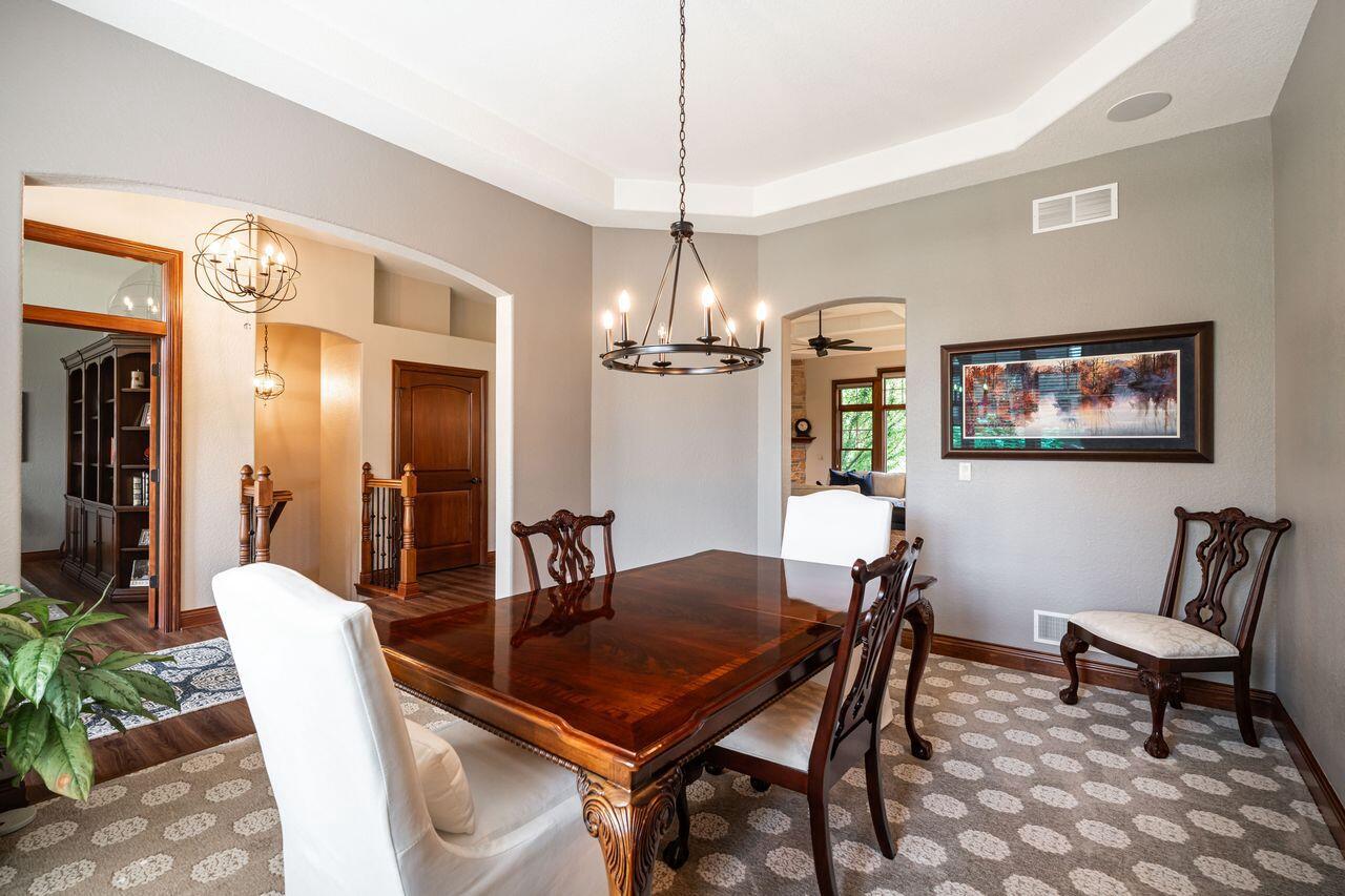 N37W23604 Broken Hill CIRCLE SOUTH South