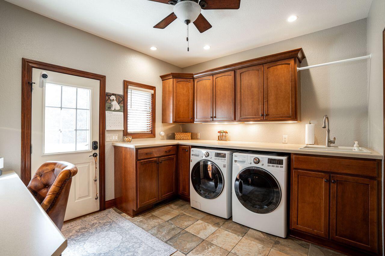 N37W23604 Broken Hill CIRCLE SOUTH South