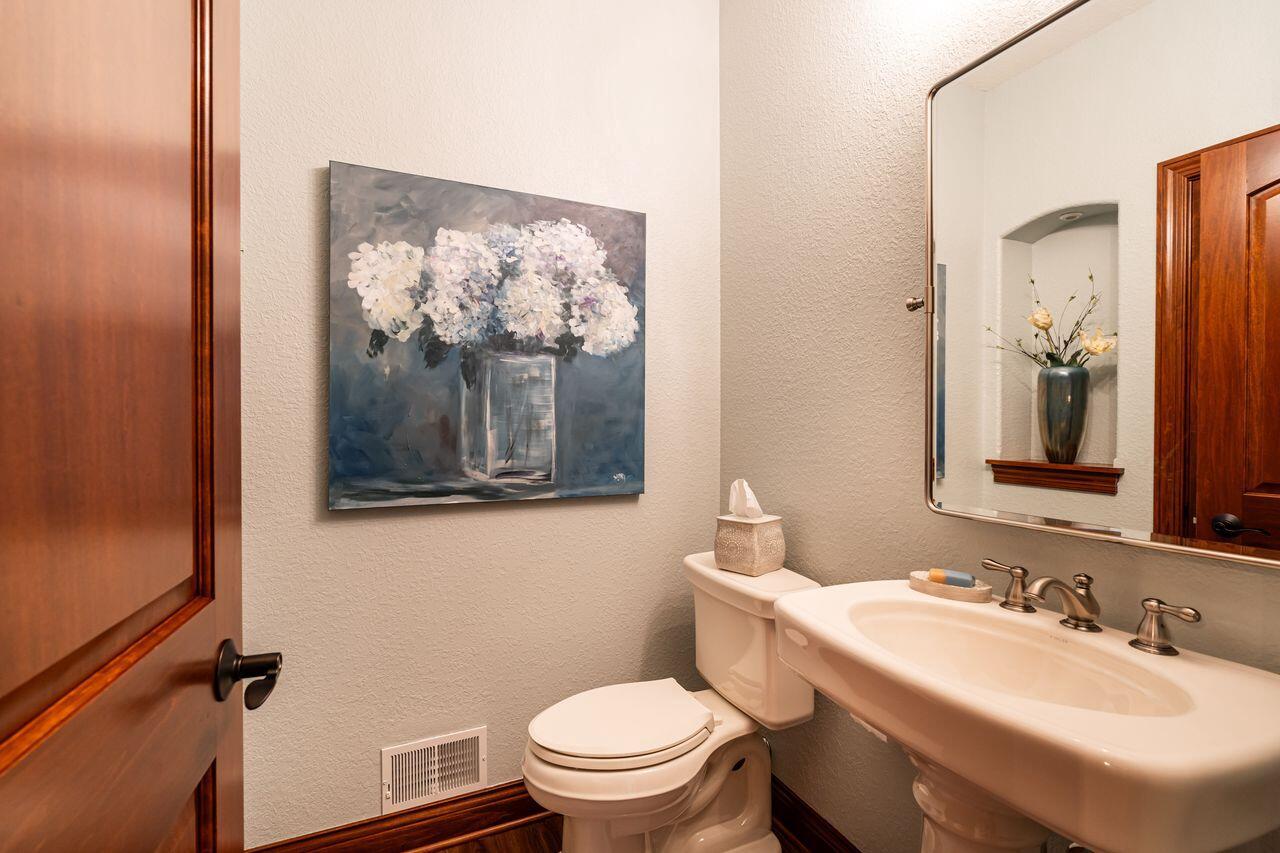 N37W23604 Broken Hill CIRCLE SOUTH South