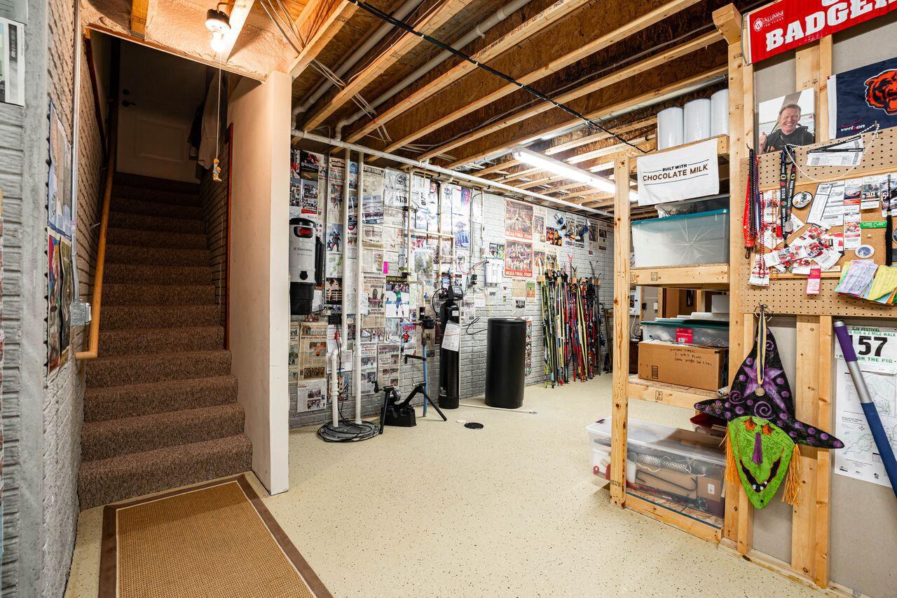 N37W23604 Broken Hill CIRCLE SOUTH South