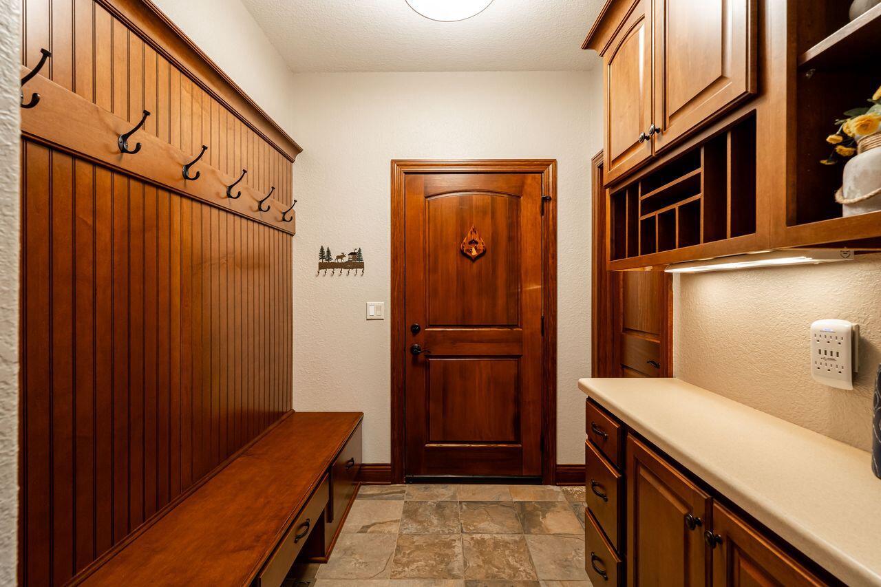 N37W23604 Broken Hill CIRCLE SOUTH South