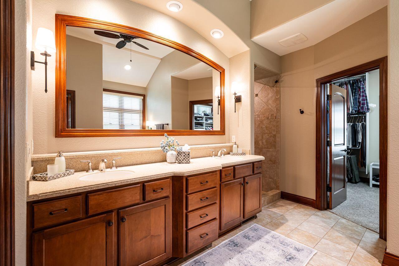 N37W23604 Broken Hill CIRCLE SOUTH South