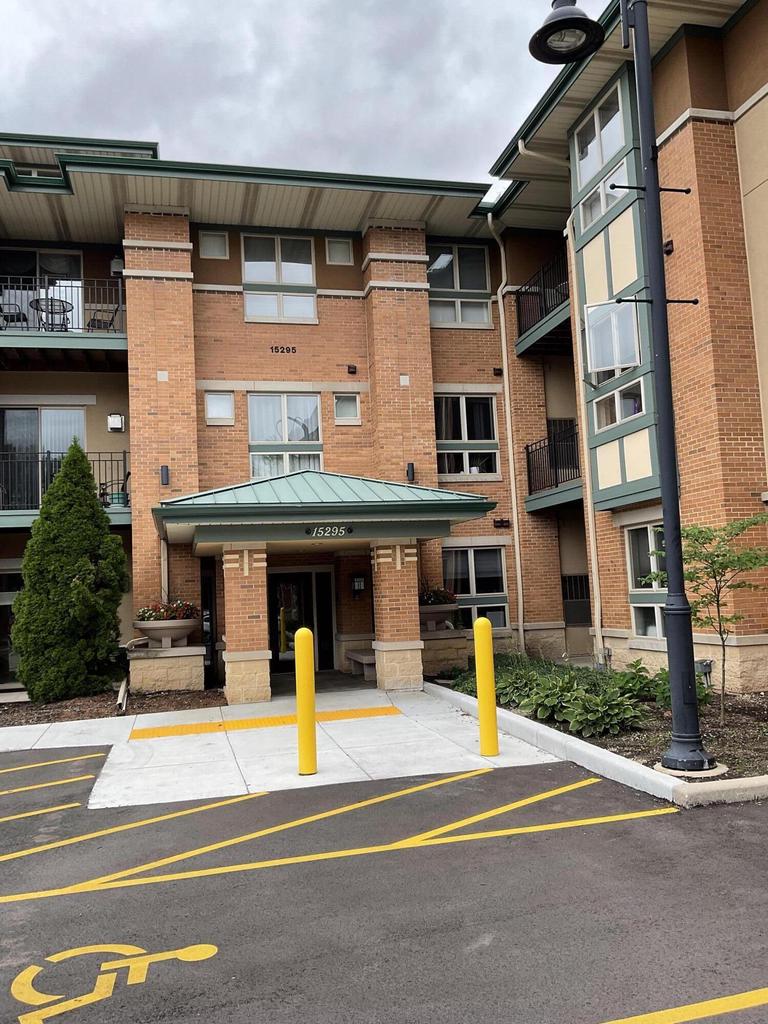 15295 West Library LANE 306