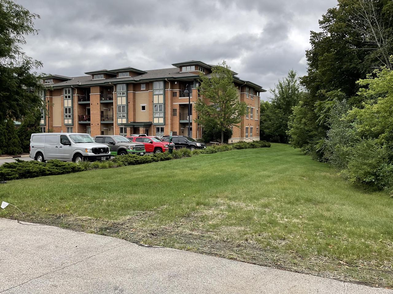 15295 West Library LANE 306