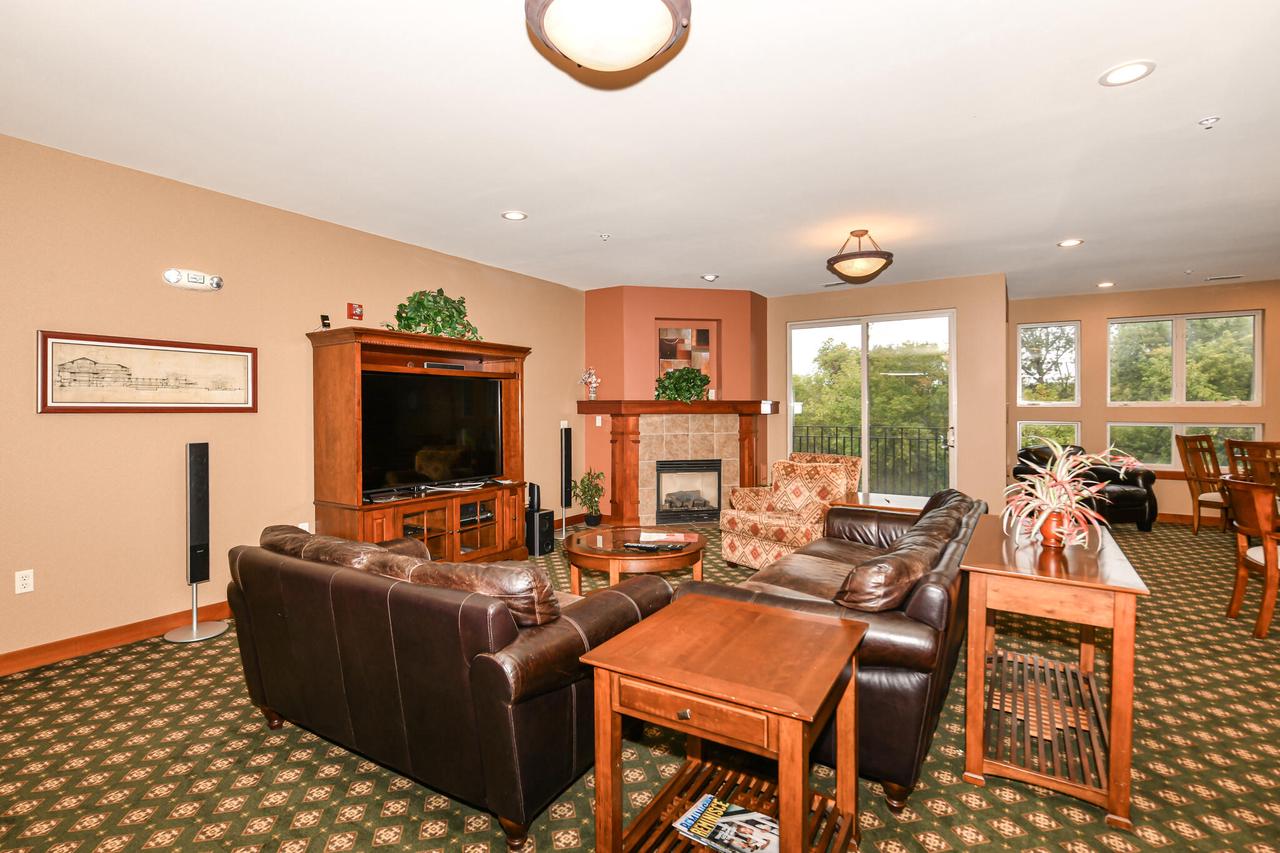 15295 West Library LANE 306