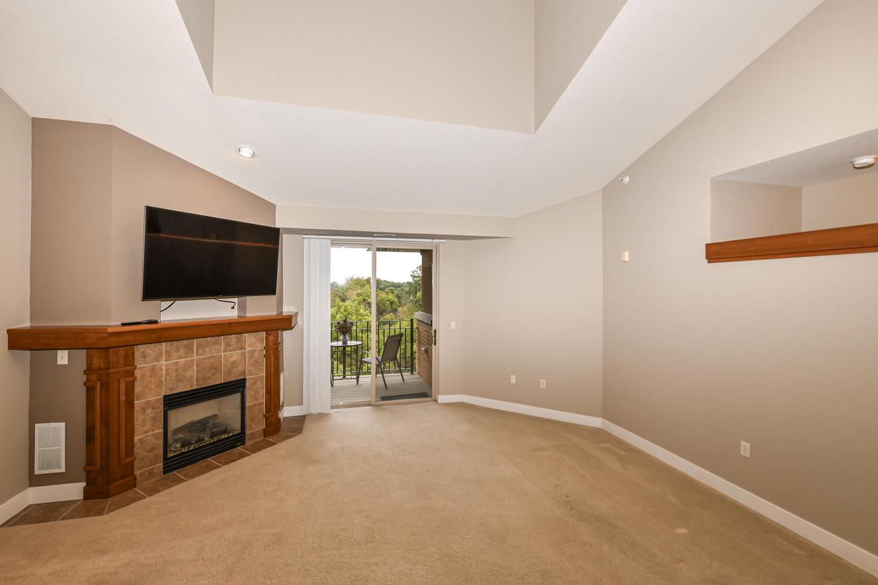 15295 West Library LANE 306