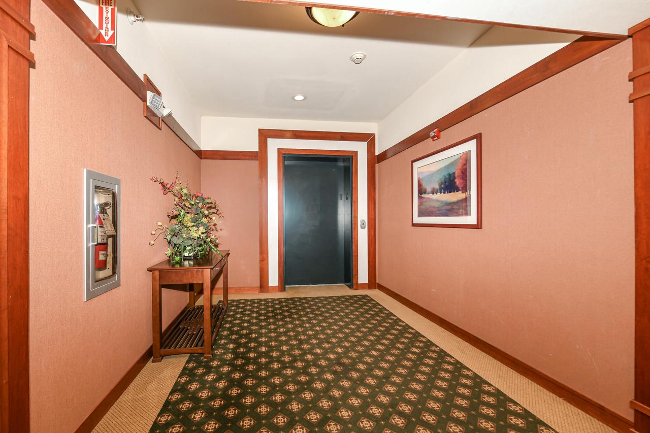 15295 West Library LANE 306